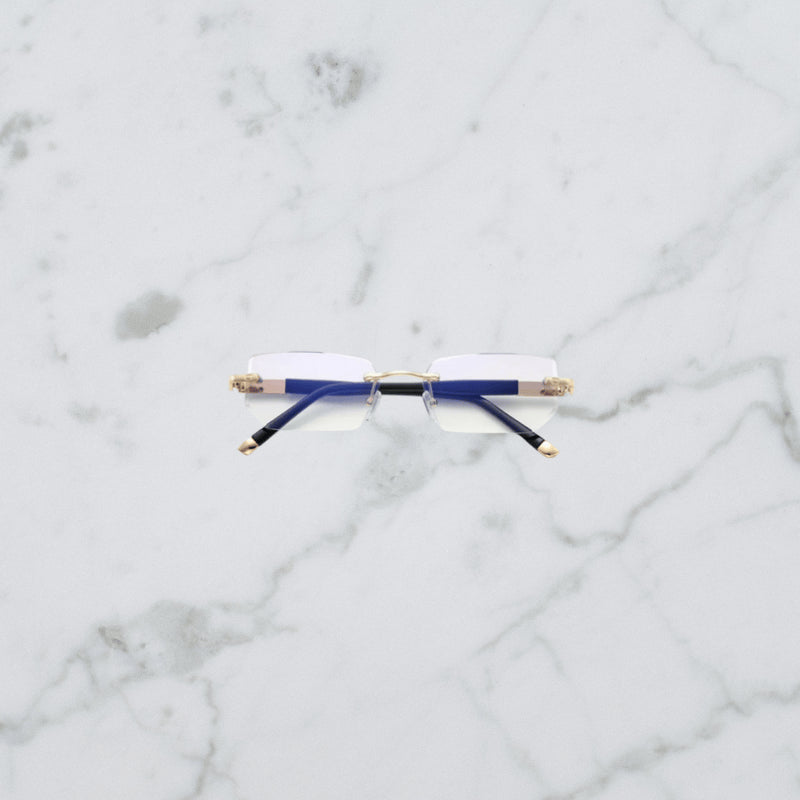 OptiView™ | Instantly adjusts to your eyes for perfect vision at all distances!