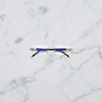 OptiView™ | Instantly adjusts to your eyes for perfect vision at all distances!